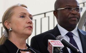 President Macky Sall welcomes US Secretary of State Hillary Rodham Clinton in Senegal